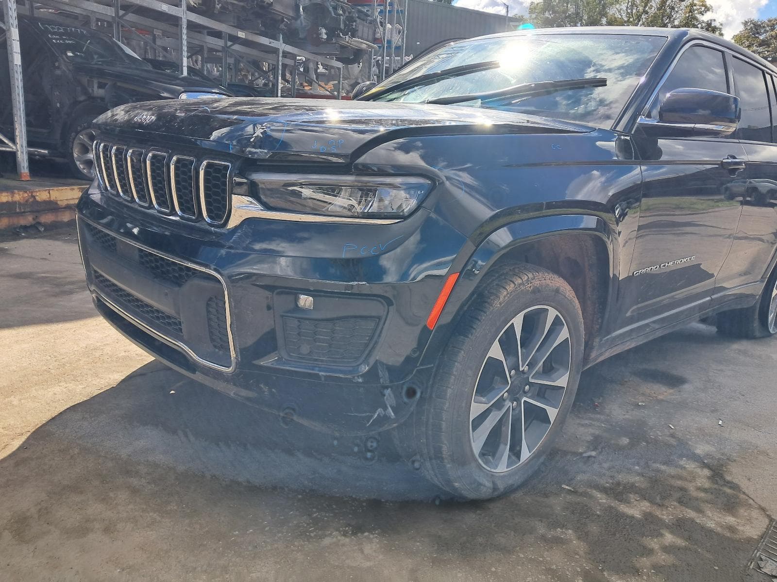 2023 JEEP GRANDCHEROKEE 9