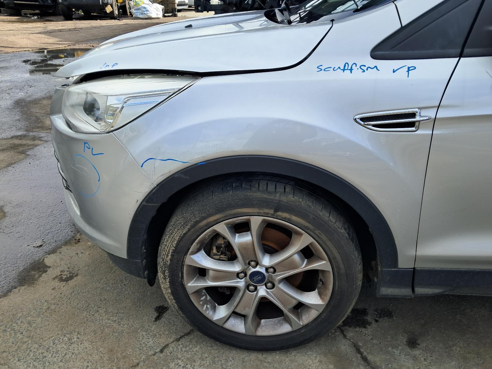 2013 FORD KUGA 11
