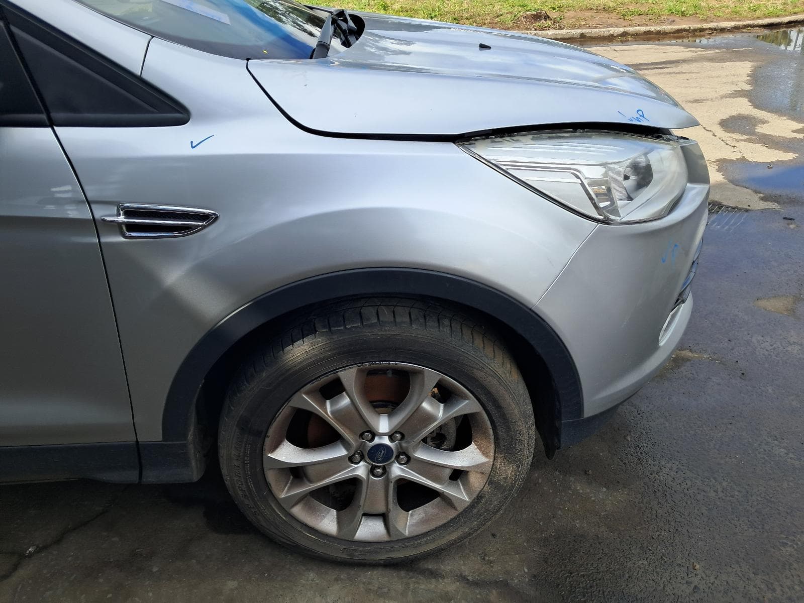 2013 FORD KUGA 12