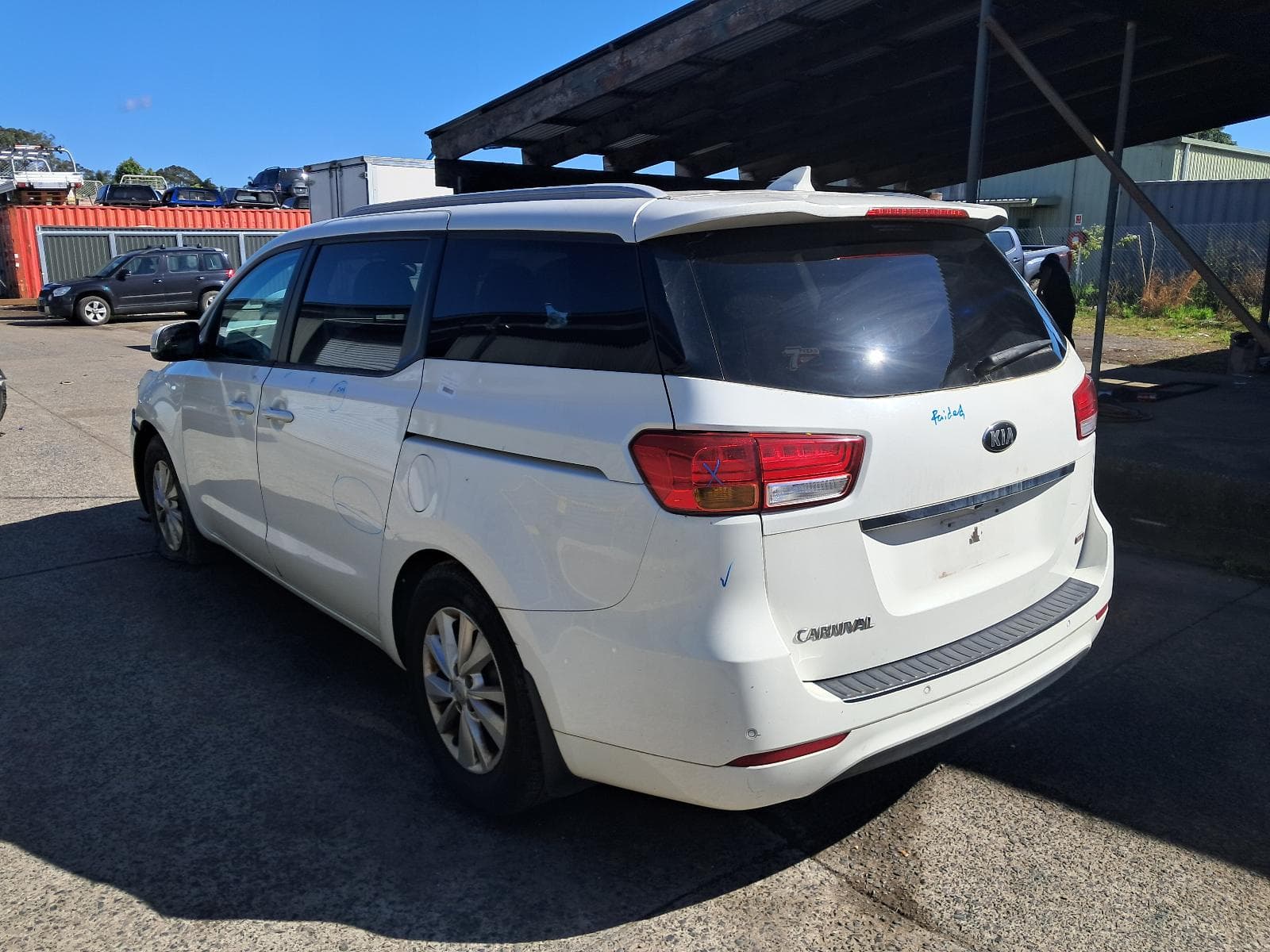 Featured wrecking vehicle: 2015 KIA CARNIVAL/GRAND CARNIVAL (stock SPN039)