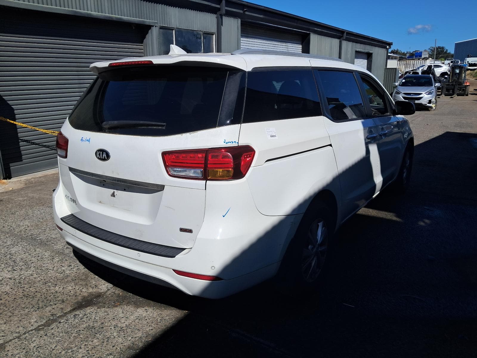 2015 KIA CARNIVAL/GRAND CARNIVAL 3
