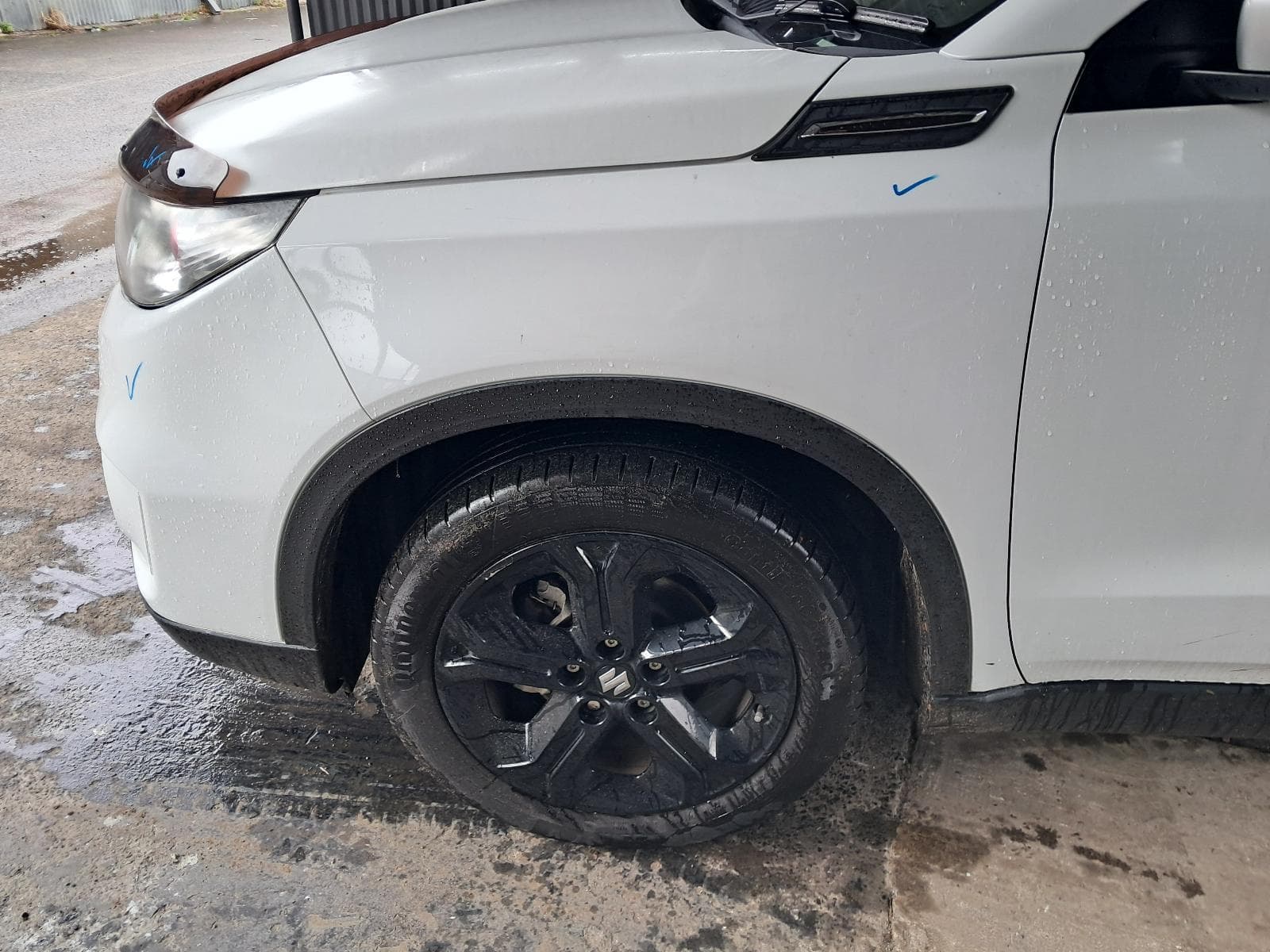 2016 SUZUKI VITARA 12