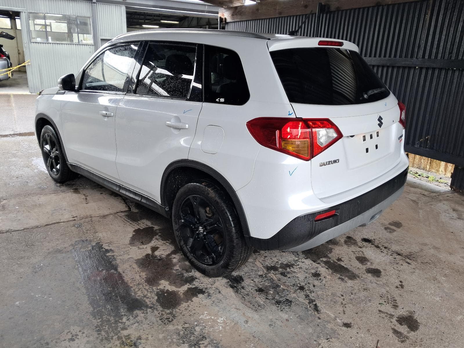 2016 SUZUKI VITARA 5