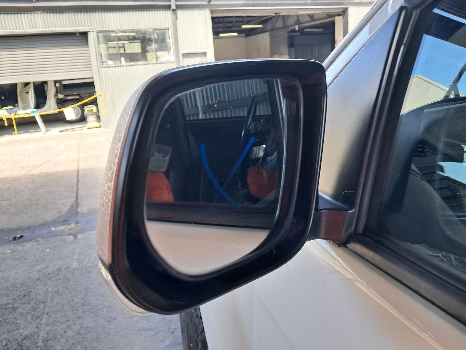 2016 ISUZU DMAX 12