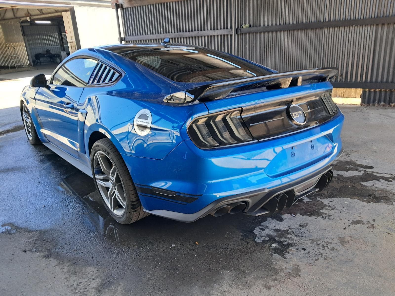 2021 FORD MUSTANG 3