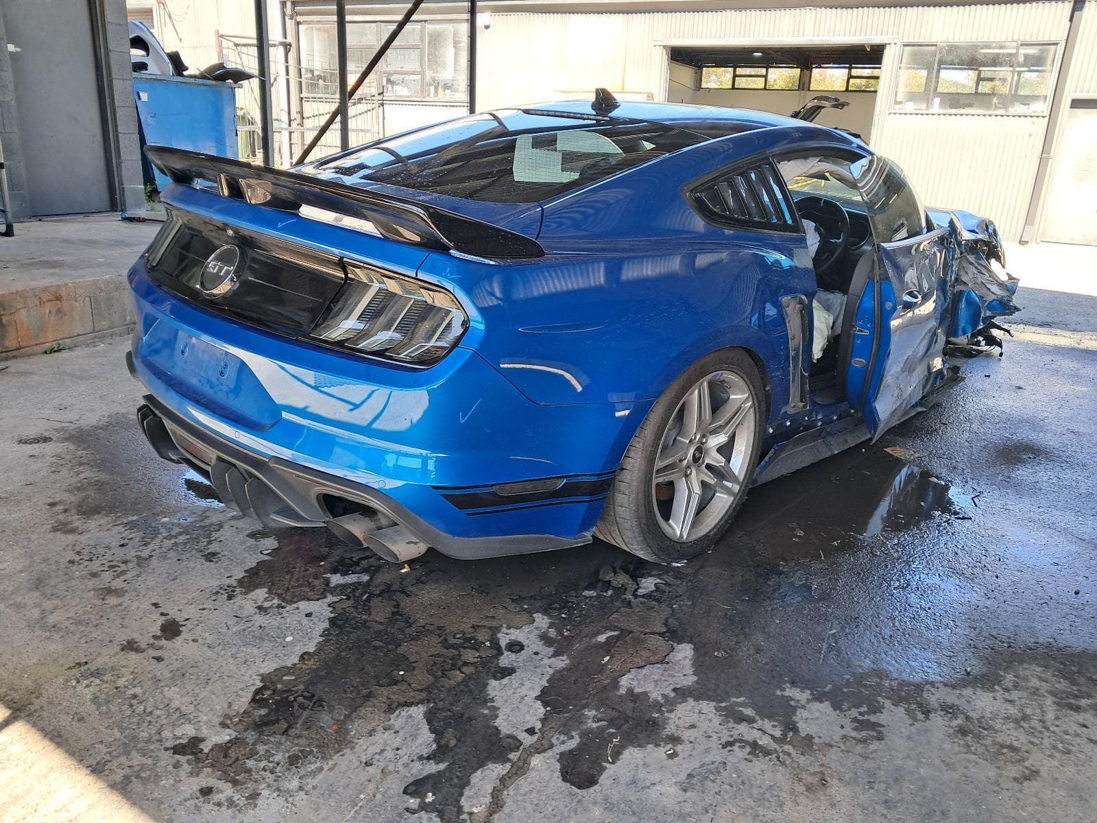 2021 FORD MUSTANG 4