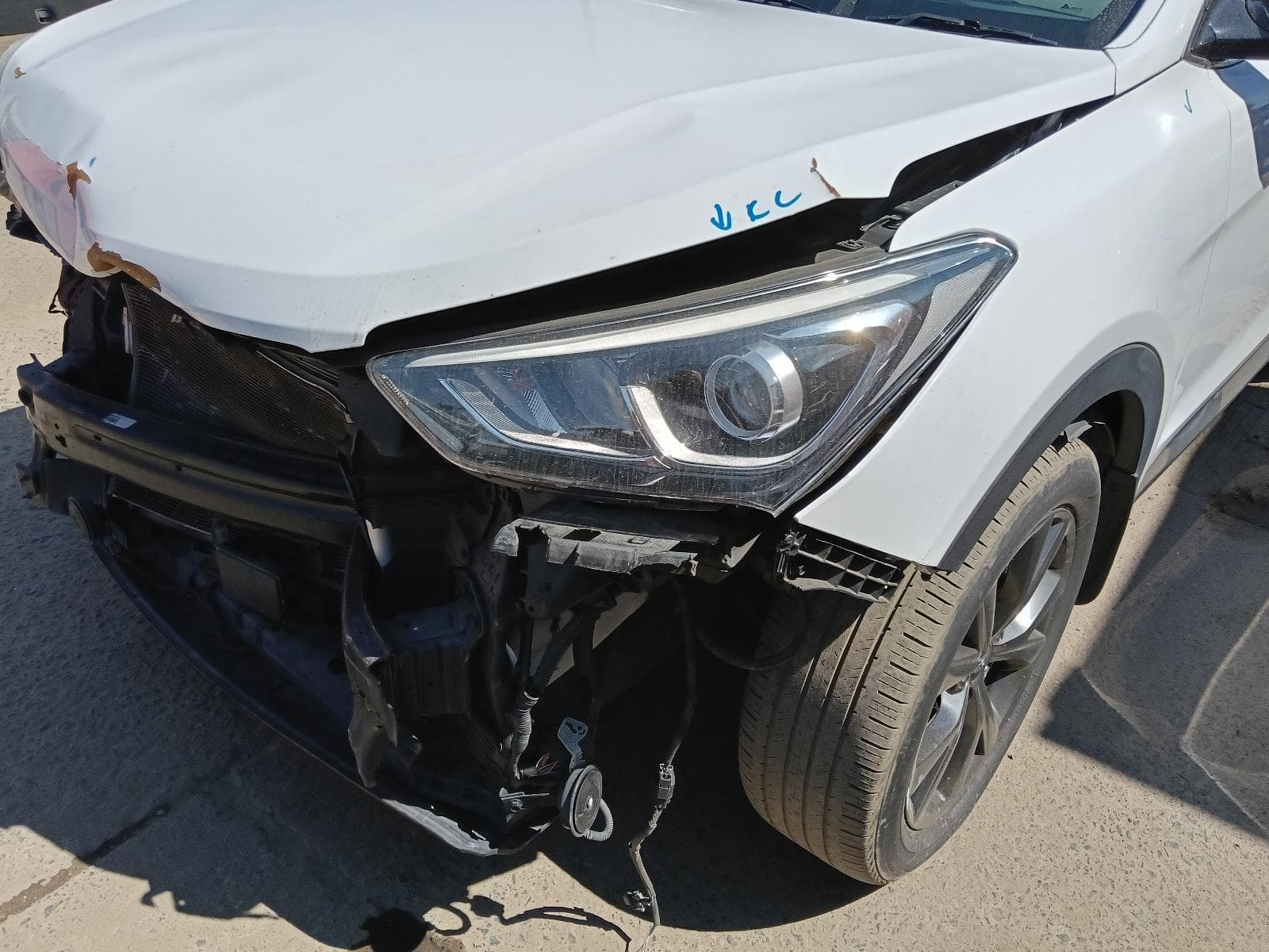 2017 HYUNDAI SANTA FE 9