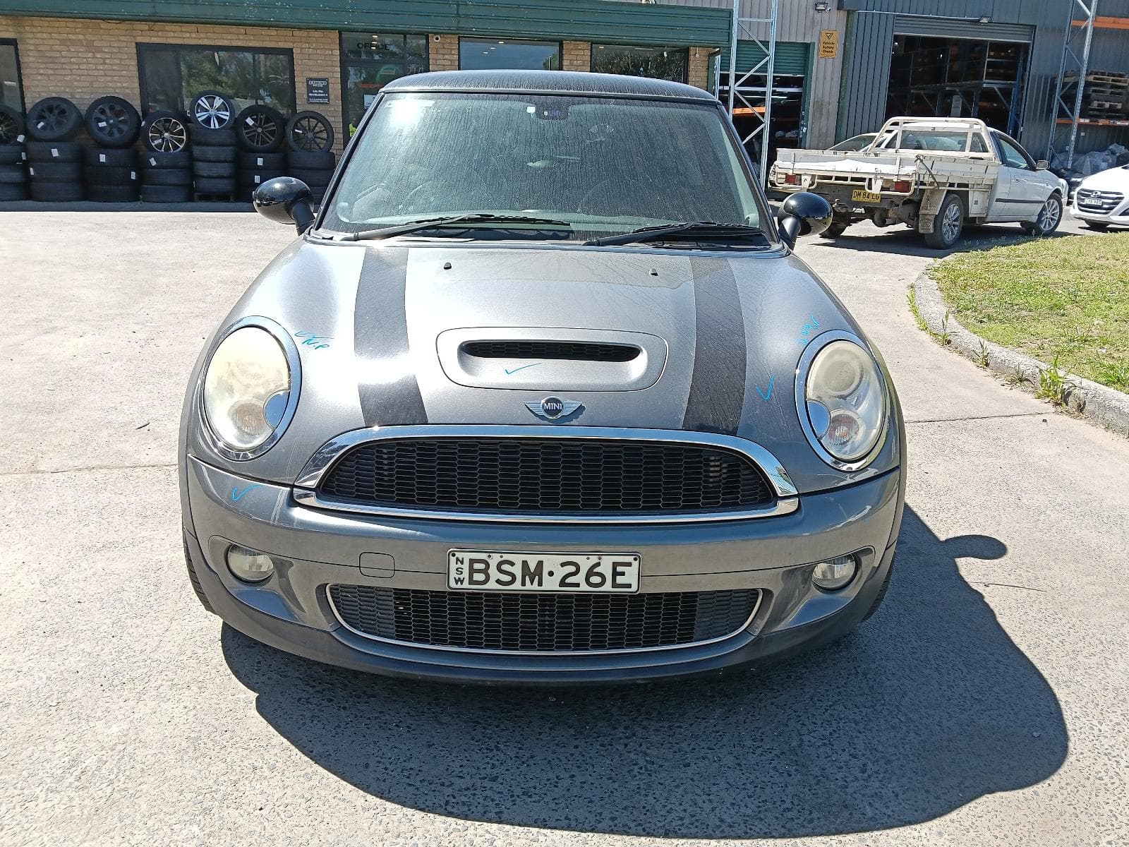 2010 MINI COOPER 10