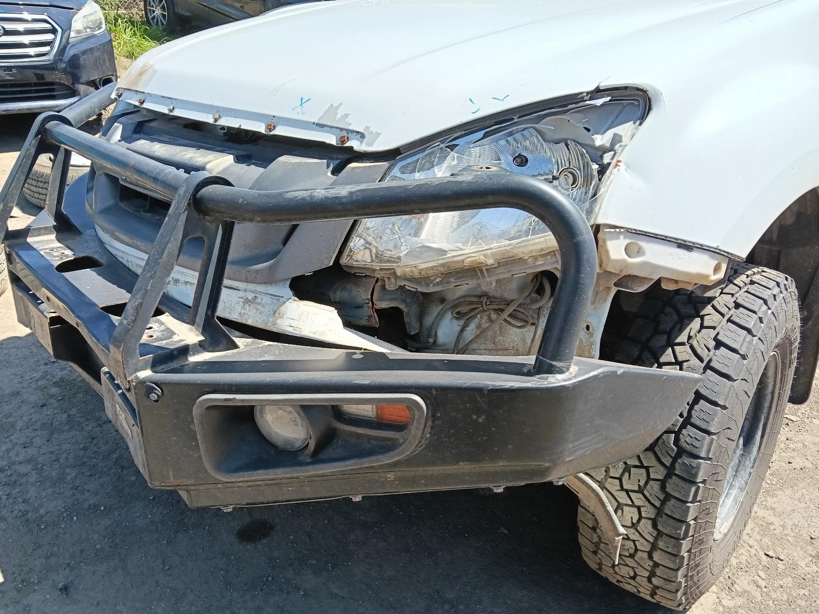 2016 ISUZU DMAX 8