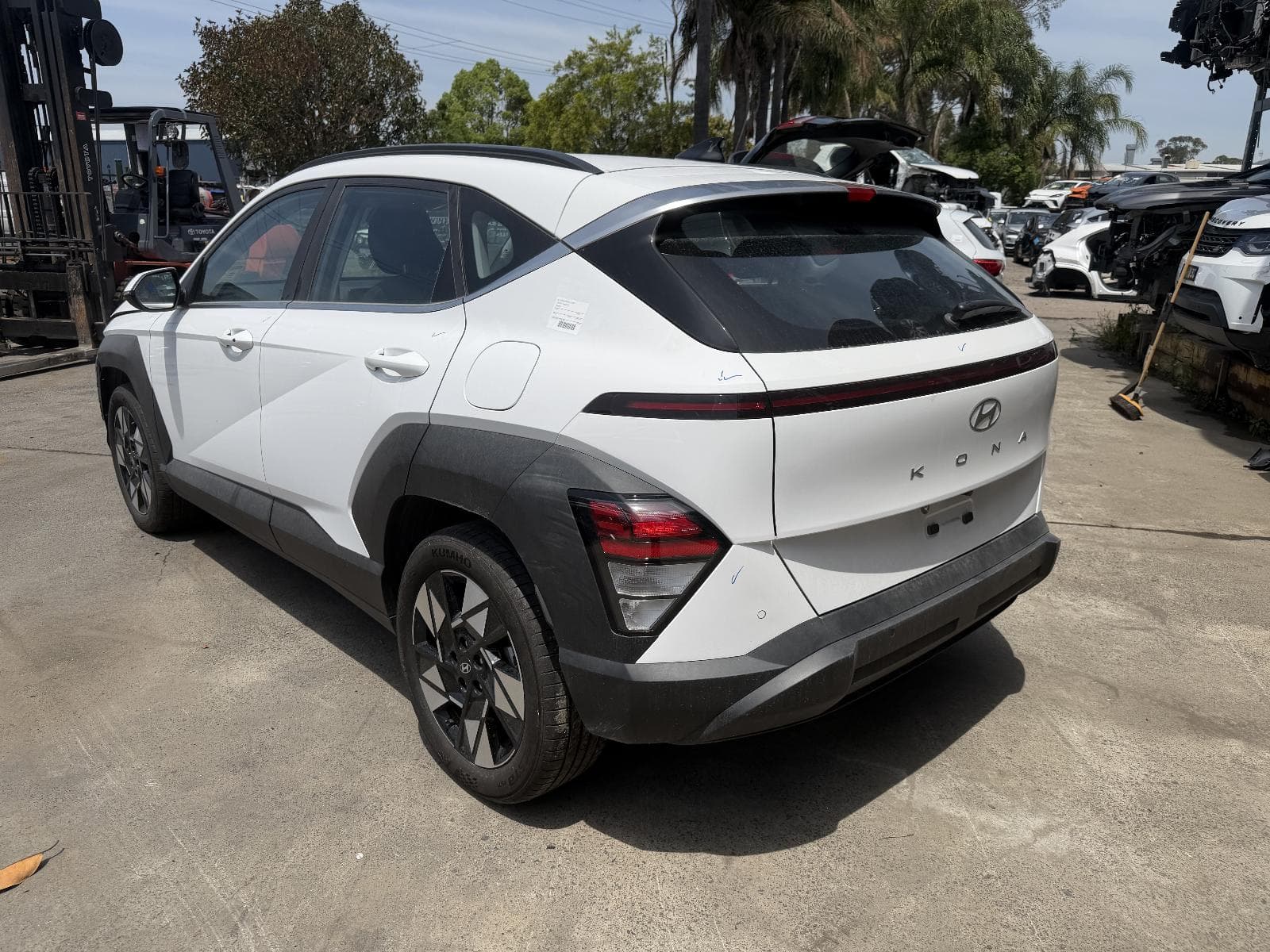 2023 HYUNDAI KONA 5