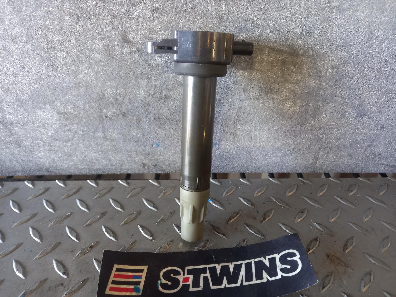 Used auto part listing image: 2010 CHRYSLER SEBRING COIL COIL PACK JS, 05/07-02/11 0000133131