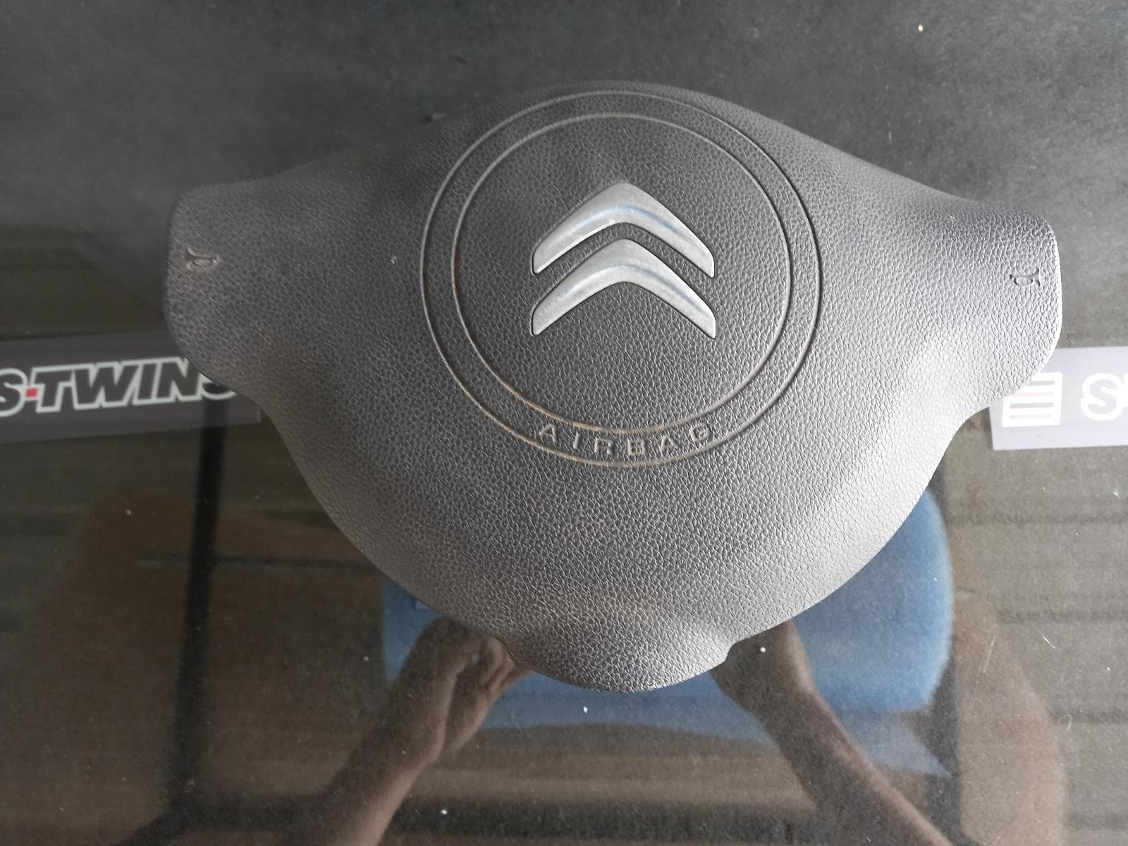 Used auto part listing image: 2017 CITROEN BERLINGO RIGHT AIRBAG STEERING WHEEL, B9C, 03/09-12/18 0000141011