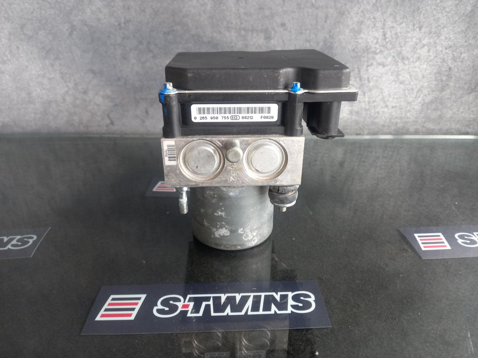 Used auto part listing image: 2008 SUBARU OUTBACK ABS PUMP MODULATOR 4TH GEN, P/N 27536AG212, VDC TYPE, 09/03-08/09 0000140028