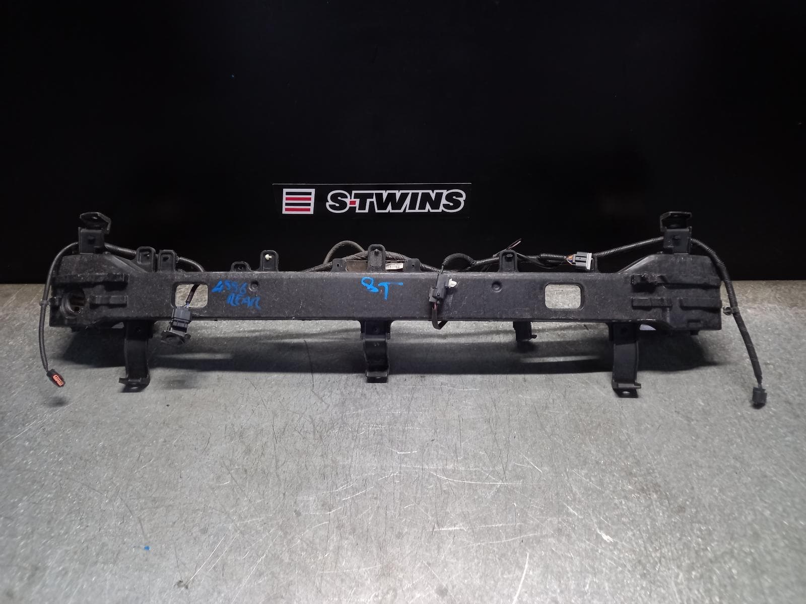 Used auto part listing image: 2022 HYUNDAI IONIQ R BAR BRACKET REINFO MAIN REINFORCEMENT, ELECTRIC TYPE, 09/19- 0000272521