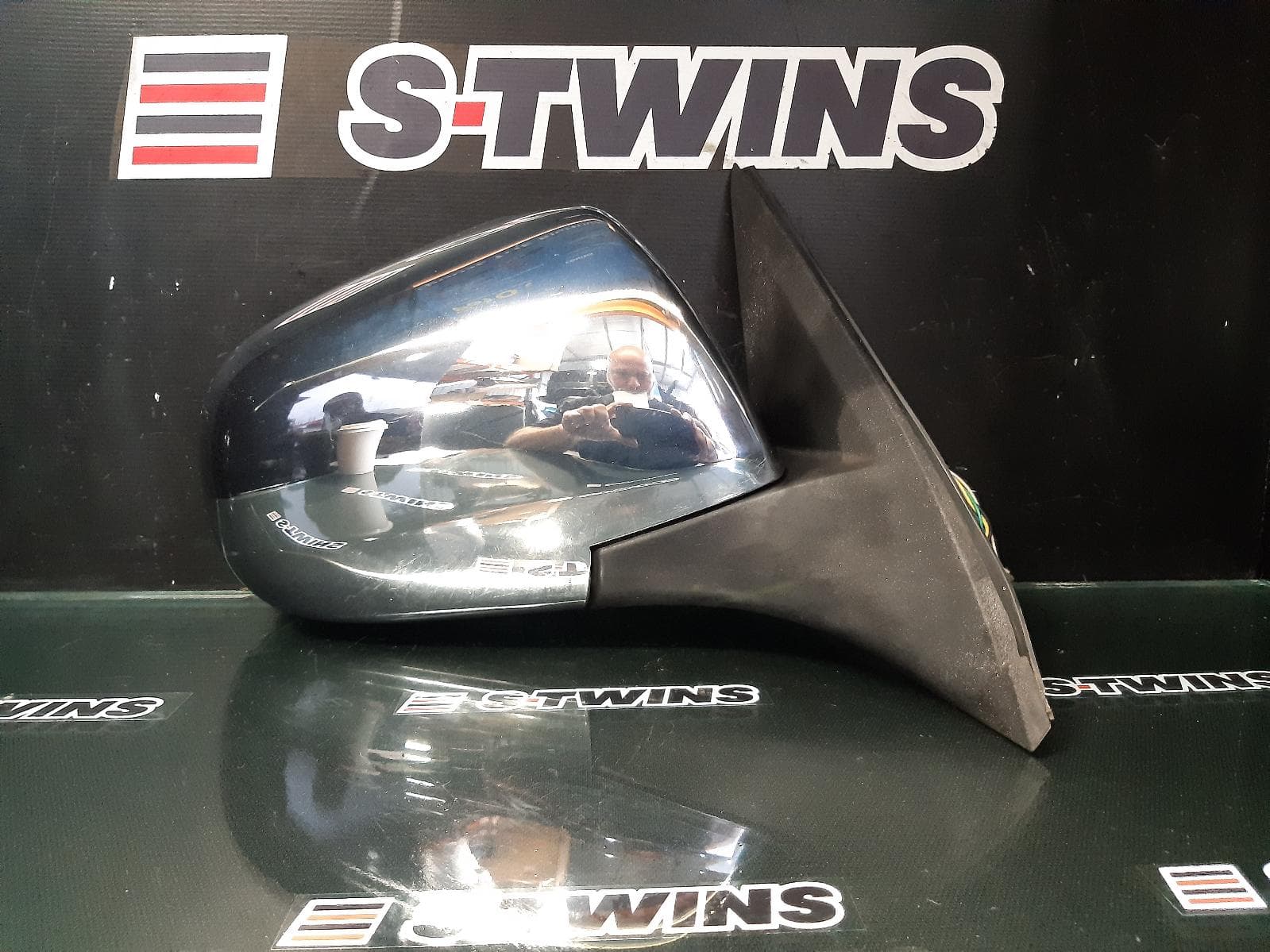 Used auto part listing image: 2010 GREAT WALL X200/X240 RIGHT DOOR MIRROR CC6460KY SERIES, CHROME, NON INDICATOR TYPE, 10/09-03/11 0000161063