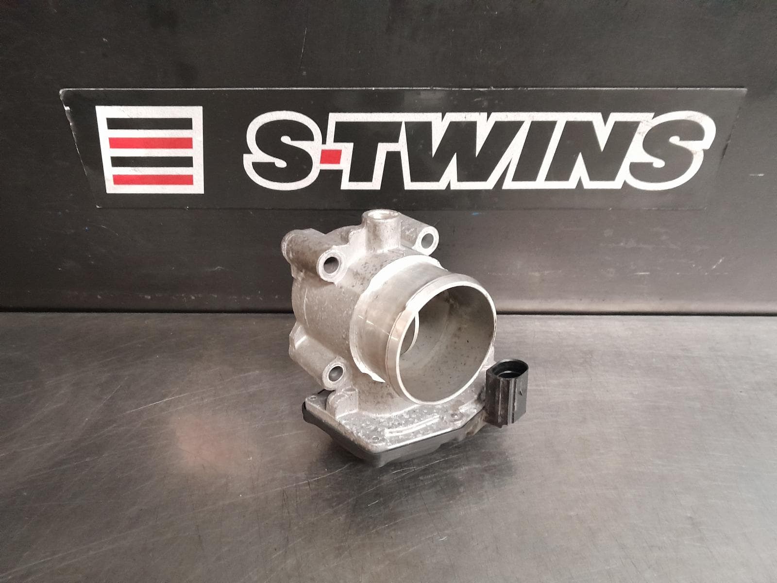 Used auto part listing image: 2015 MASERATI GHIBLI THROTTLE BODY PETROL, 3.0, M157, 05/14- 0000290731