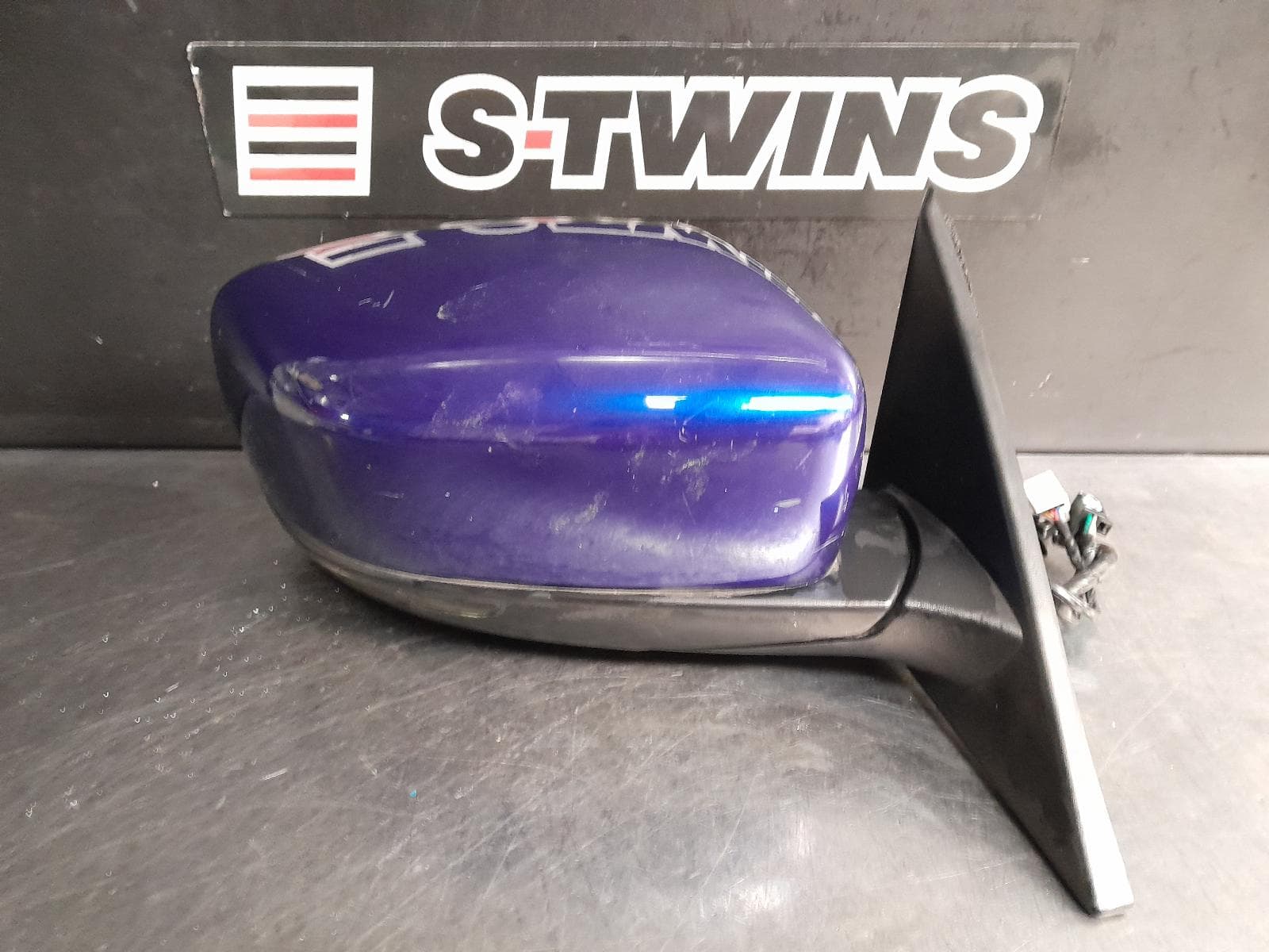 Used auto part listing image: 2015 MASERATI GHIBLI RIGHT DOOR MIRROR M157, ELECT ADJ, HEATED, W/ BLIND SPOT, NON AUTO DIMMING, COLOUR CODED TYPE, 05/14-11/16 0000290765