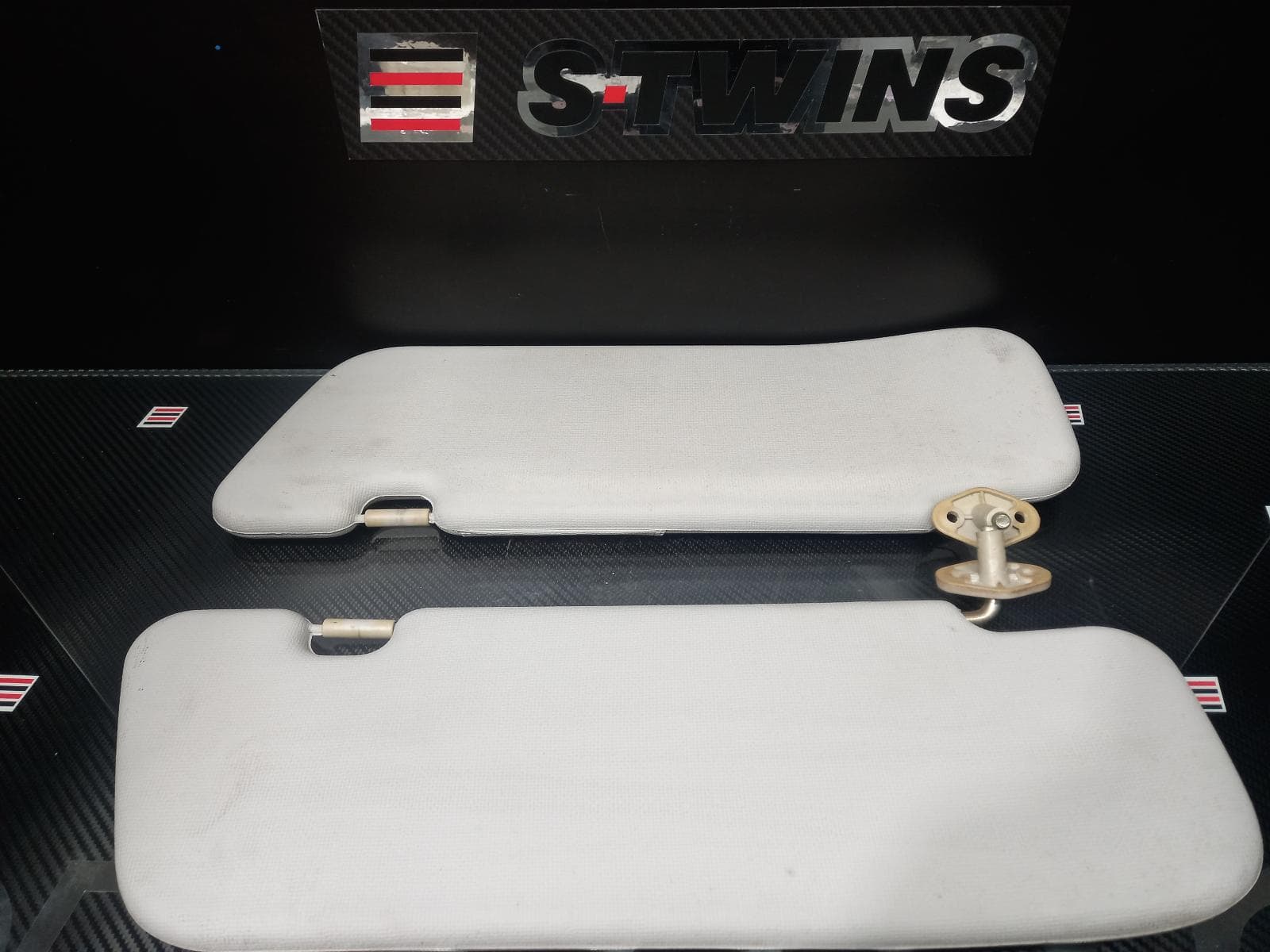 Used auto part listing image: 2004 KIA PREGIO SUNVISOR CT, PAIR, 08/02-01/06 0000162496