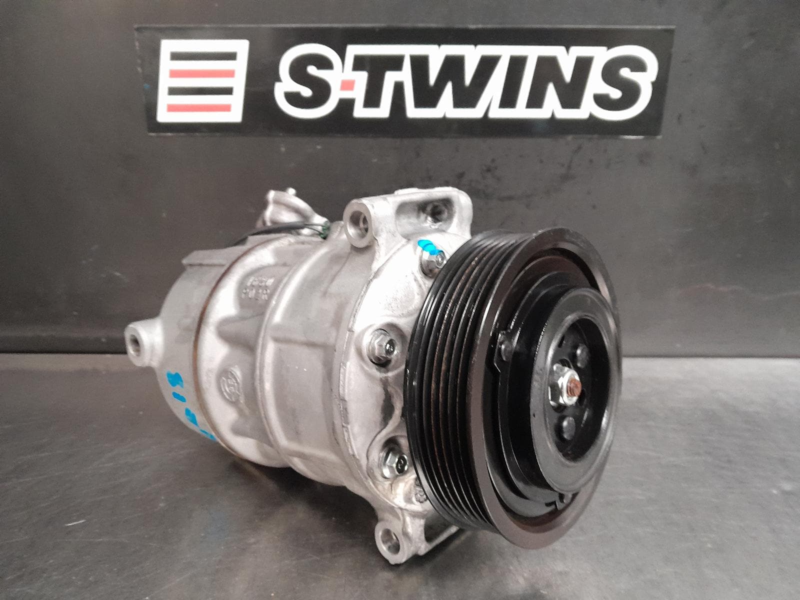Used auto part listing image: 2016 VOLVO S60/V60 A C COMPRESSOR F SERIES, 2.0, B4204T11/B4204T19, PETROL, CH 357753-, 05/14-12/18 0000271310