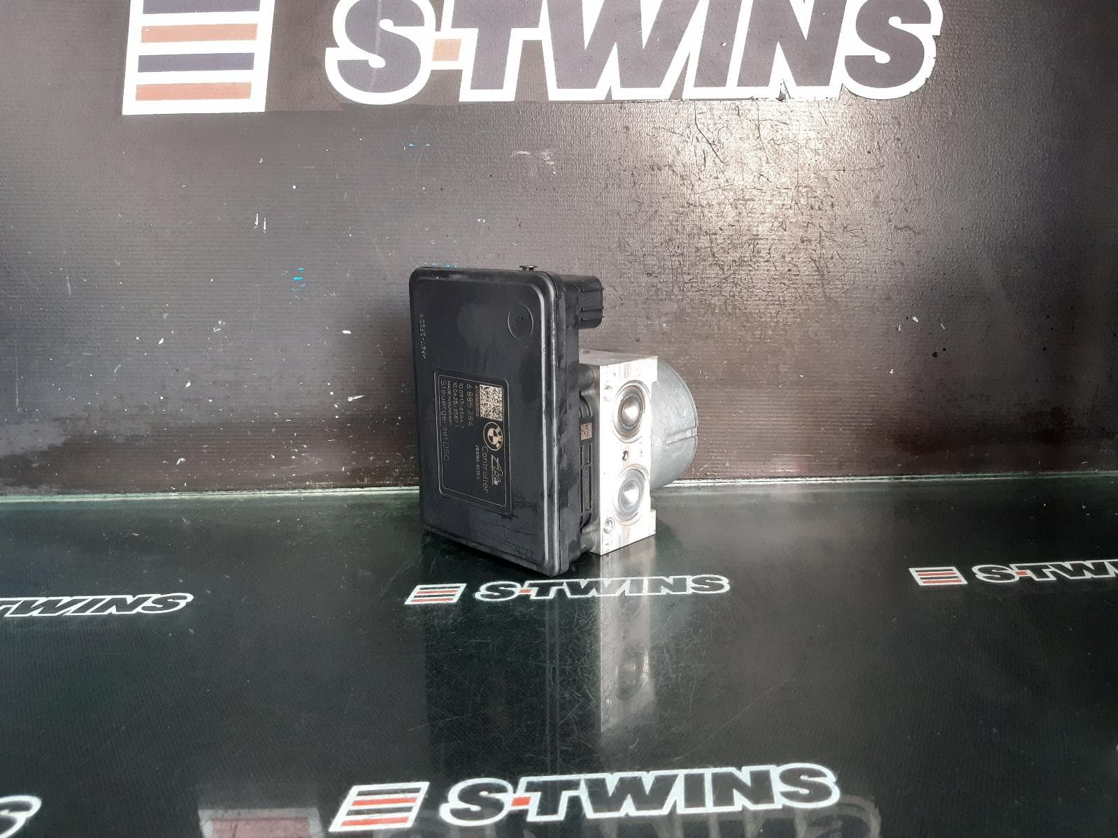 Used auto part listing image: 2017 MINI COUNTRYMAN ABS PUMP MODULATOR F60, 03/17-01/24 0000280270