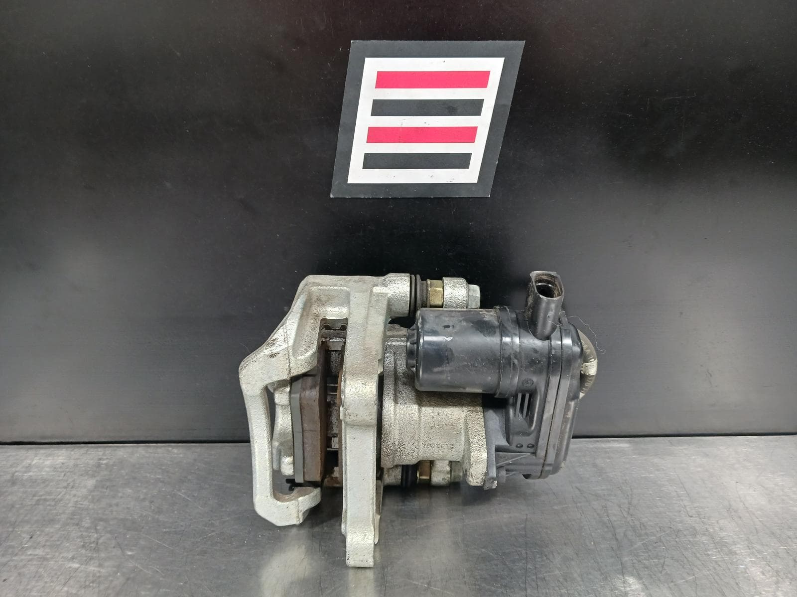 Used auto part listing image: 2021 HYUNDAI KONA CALIPER RH REAR, ELECTRIC, OS, 09/17-07/23 0000199660