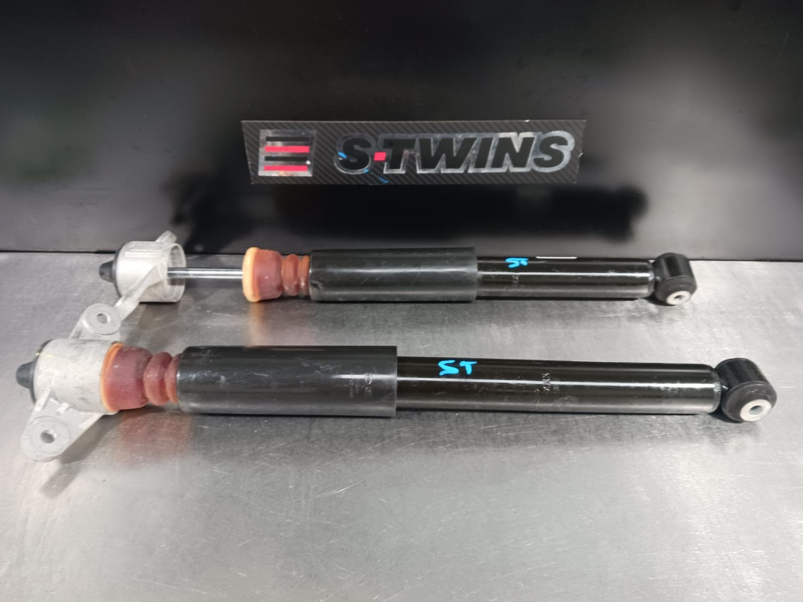Used auto part listing image: 2021 HYUNDAI KONA SHOCK ABSORBER PETROL, 1.6, LH/RH SIDE, OS, 09/17- 0000199647