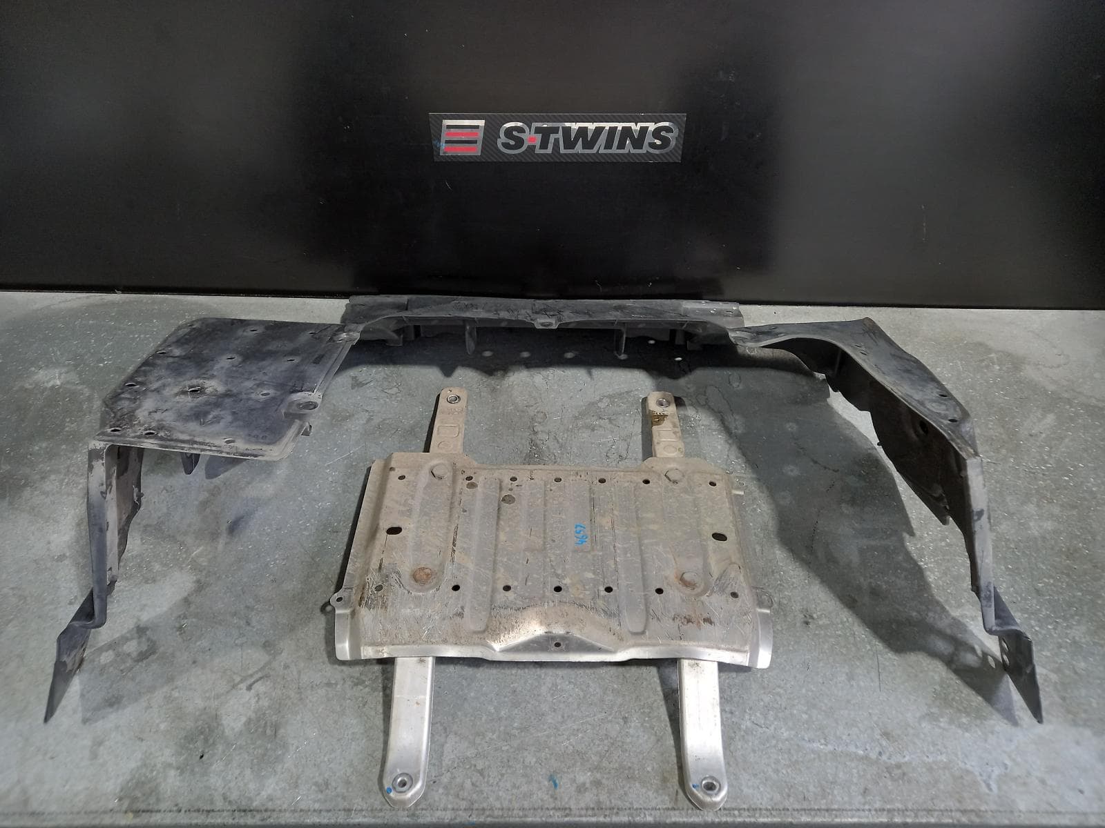 Used auto part listing image: 2016 SUBARU LEVORG SUMP GUARD V1, 05/16-12/20 0000170311
