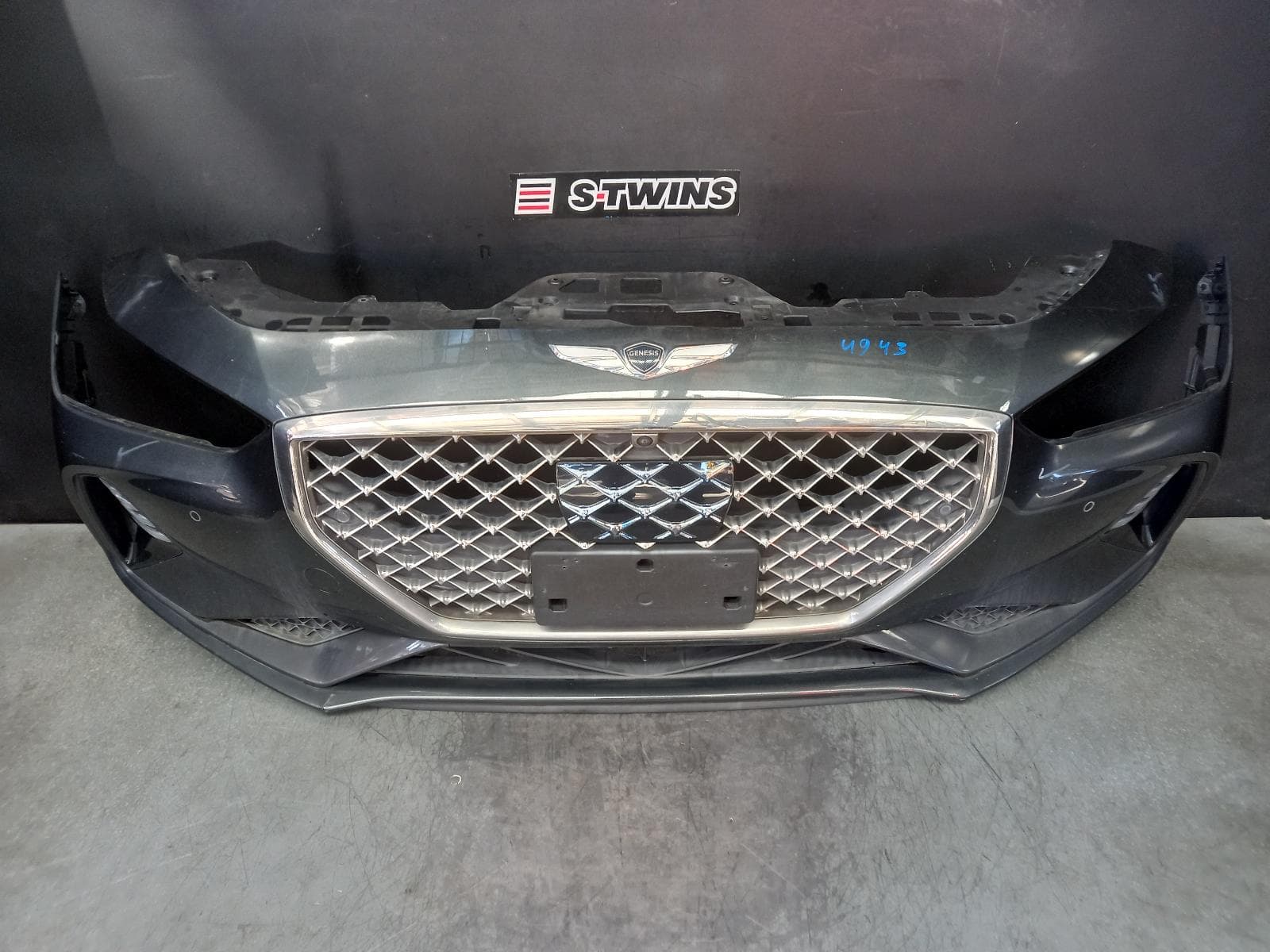 Used auto part listing image: 2020 GENESIS G70 FRONT BUMPER W/ PARK SENSOR TYPE, IK, 05/19-01/21 0000357678