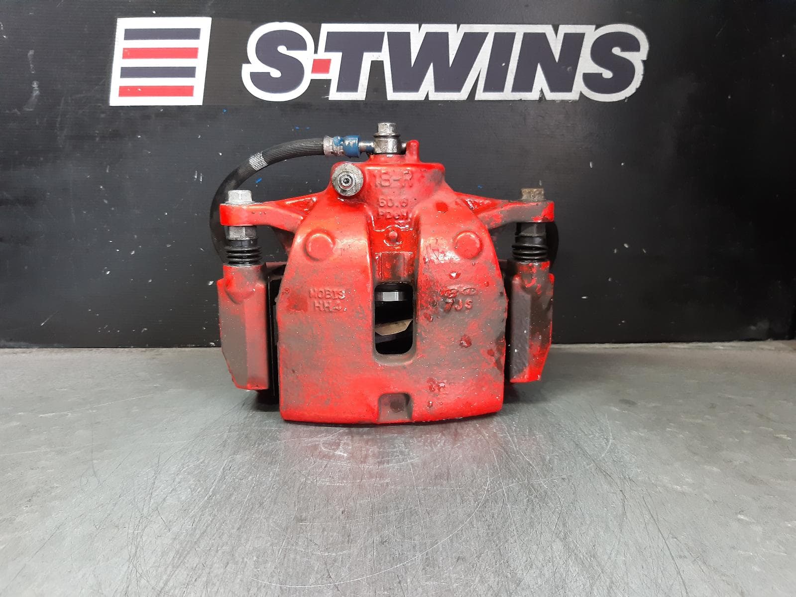 Used auto part listing image: 2018 HYUNDAI I30 CALIPER RH FRONT, PD, HATCH/FASTBACK (CZECH VIN TMAH), N TYPE, 03/17-02/21 0000308189