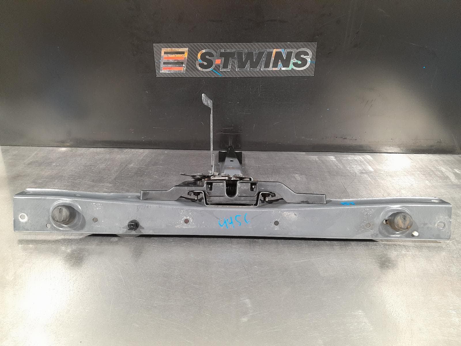Used auto part listing image: 2016 MITSUBISHI PAJERO BONNET LOCK SUPPORT QE, PAJERO SPORT, 10/15- 0000191265