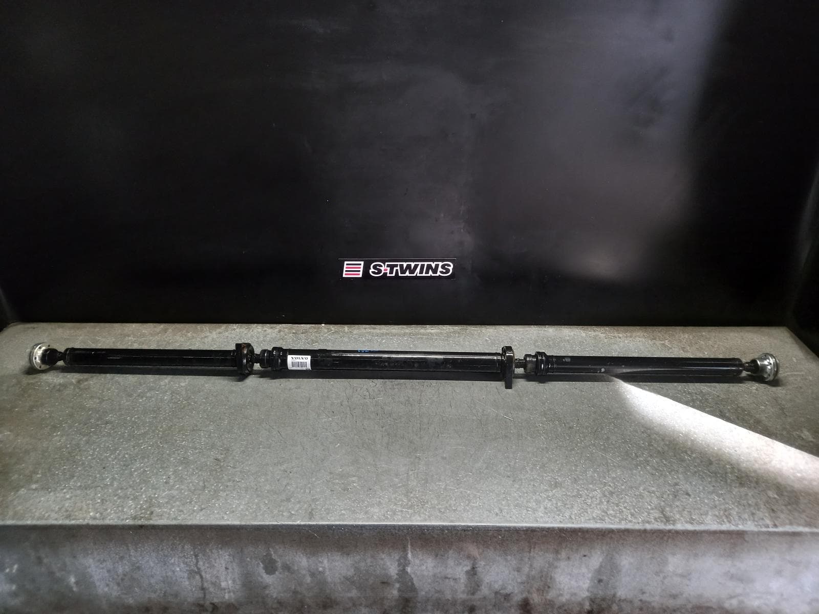 Used auto part listing image: 2016 VOLVO XC60 REAR PROP SHAFT DIESEL, DZ, 05/14-04/17 0000278045