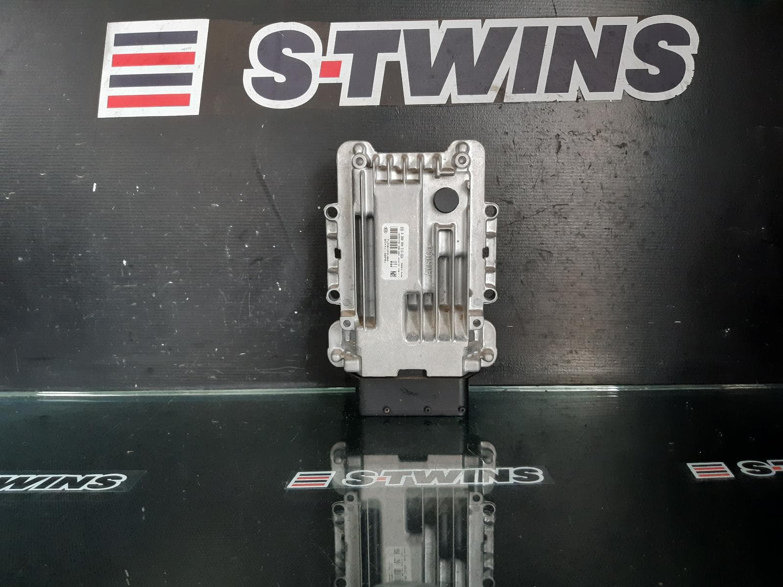 Used auto part listing image: 2016 KIA SORENTO TRANSMISSION ECU, UM, 06/15-01/20 0000175156