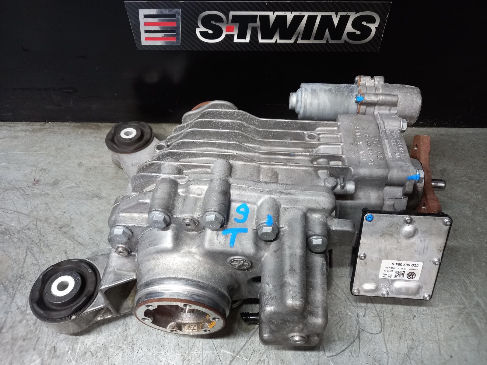 Used auto part listing image: 2017 AUDI A3 DIFFERENTIAL CENTRE REAR, 2.0, PETROL, RUT/TEN AXLE CODE, 8V, 09/15-10/20 0000241980