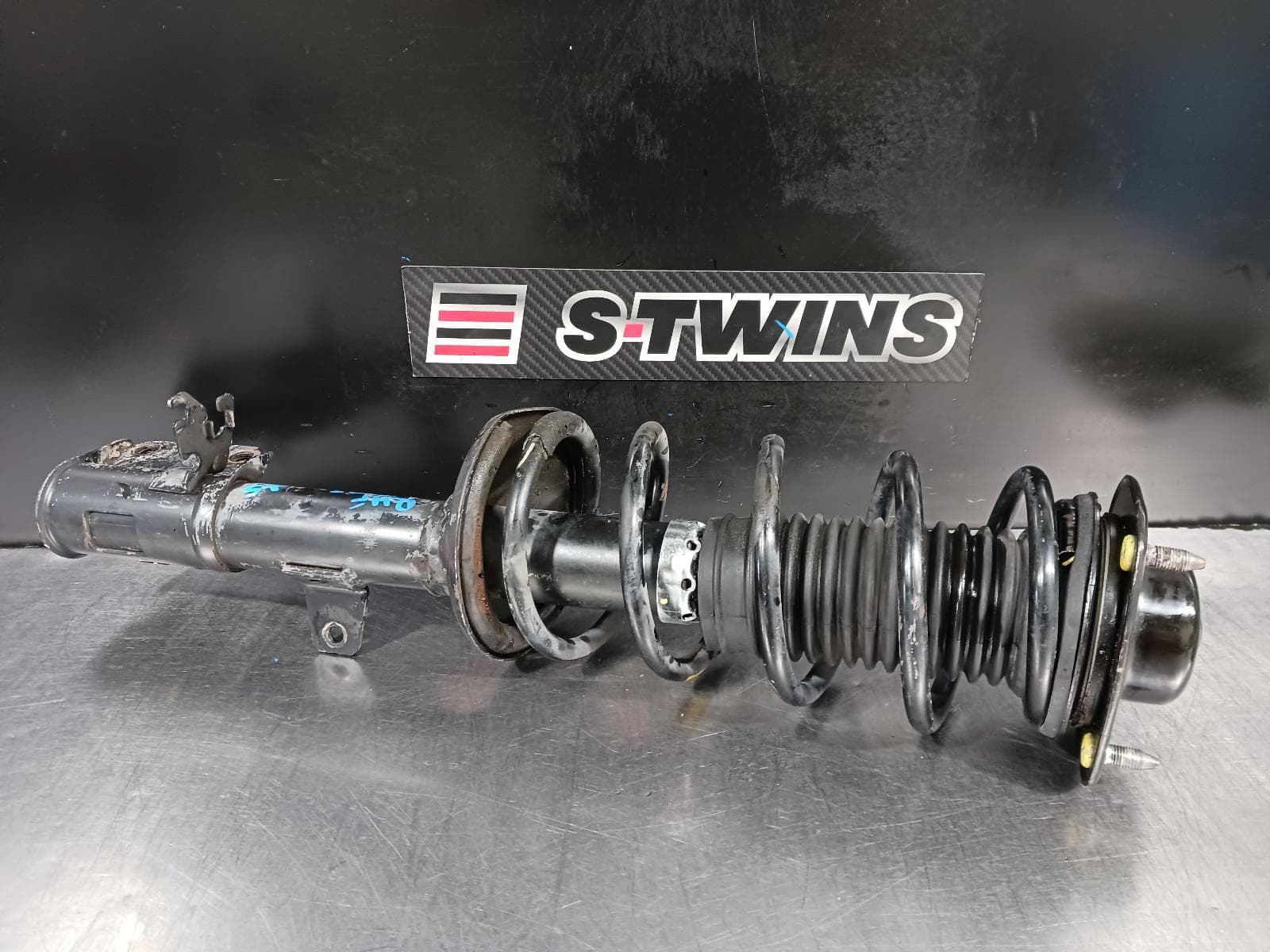 Used auto part listing image: 2013 PROTON PREVE RIGHT FRONT STRUT CR, 01/13-01/16 0000231078