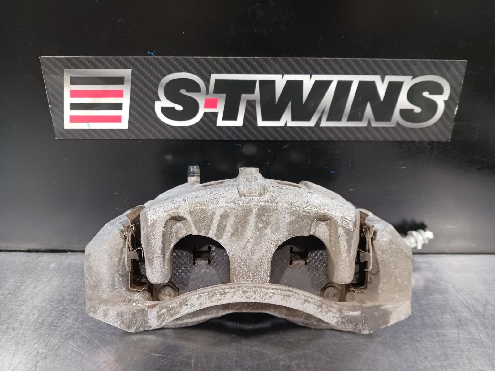 Used auto part listing image: 2018 HOLDEN TRAILBLAZER CALIPER LH FRONT, RG, 07/16-12/20 0000228453