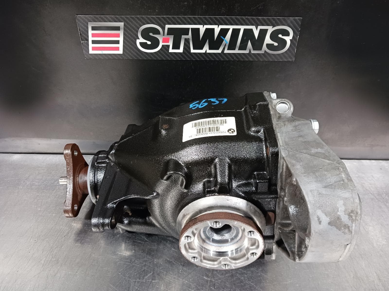 Used auto part listing image: 2010 BMW X1 DIFFERENTIAL CENTRE REAR, 2.0, N47S, AUTO/MANUAL T/M, x23d, E84, DIESEL, 3.64 RATIO, 04/10-07/12 0000239734