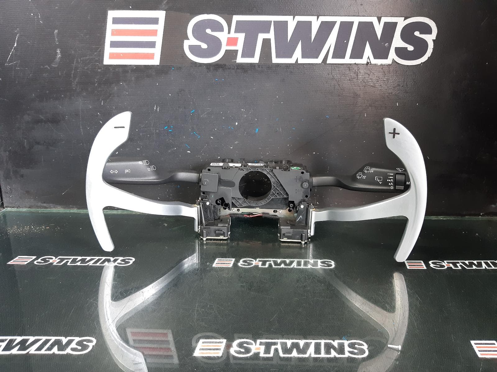 Used auto part listing image: 2019 ALFA ROMEO STELVIO 949, COMBINATION SWITCH ASSY, P/N 156146277, 01/18- 0000308259