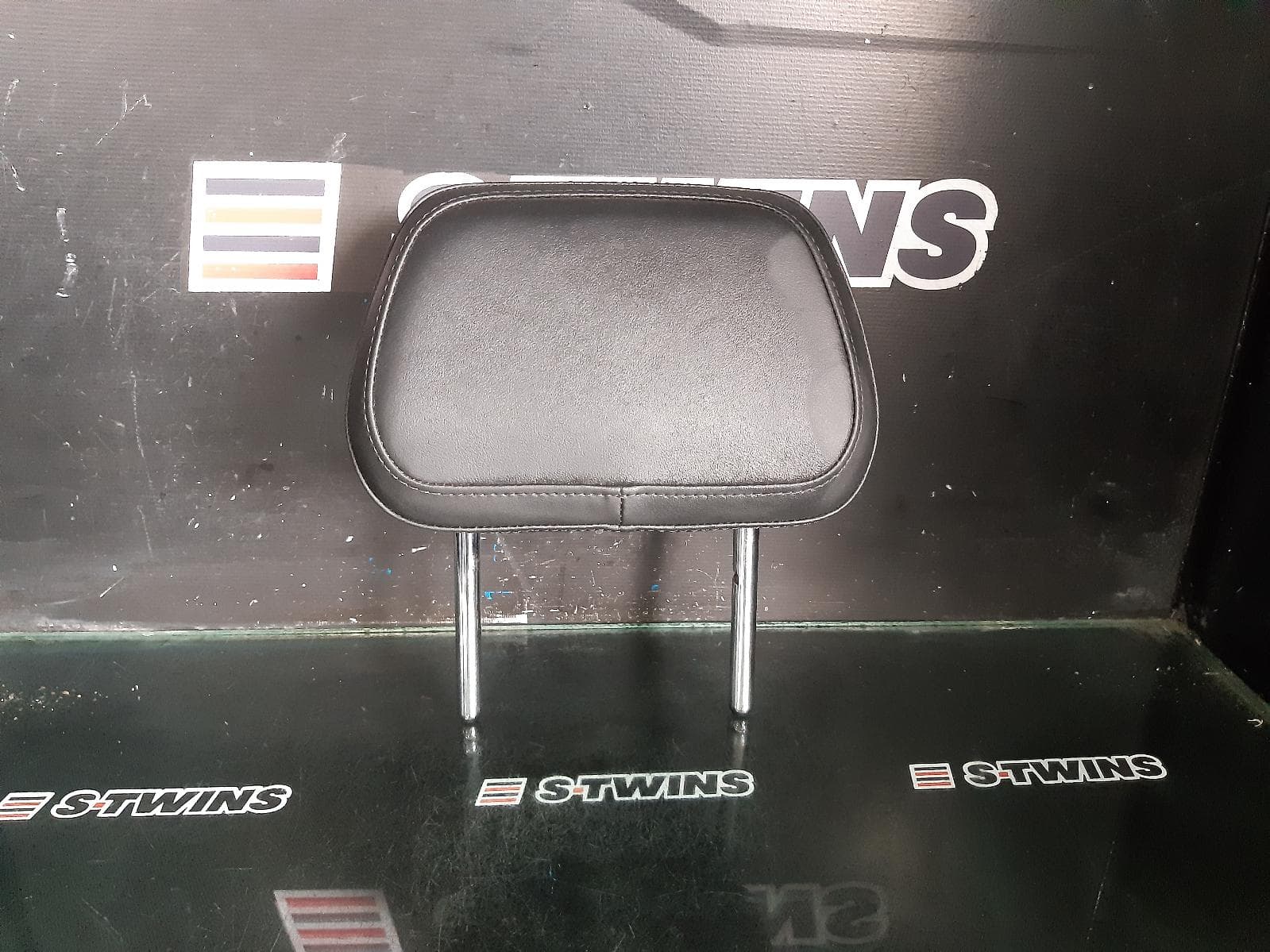 Used auto part listing image: 2020 SKODA KAROQ HEADREST NU, 04/18- 0000303392