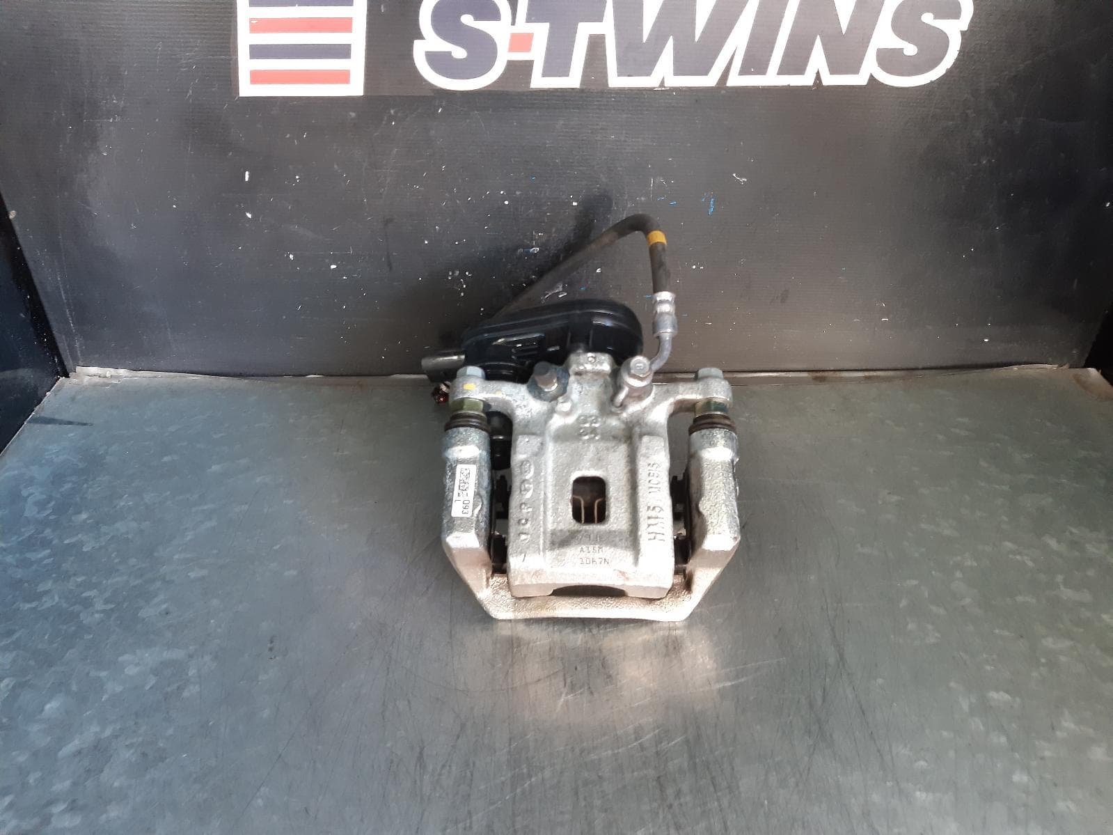 Used auto part listing image: 2021 HYUNDAI KONA CALIPER LH REAR, ELECTRIC, OS, 09/17-07/23 0000211087