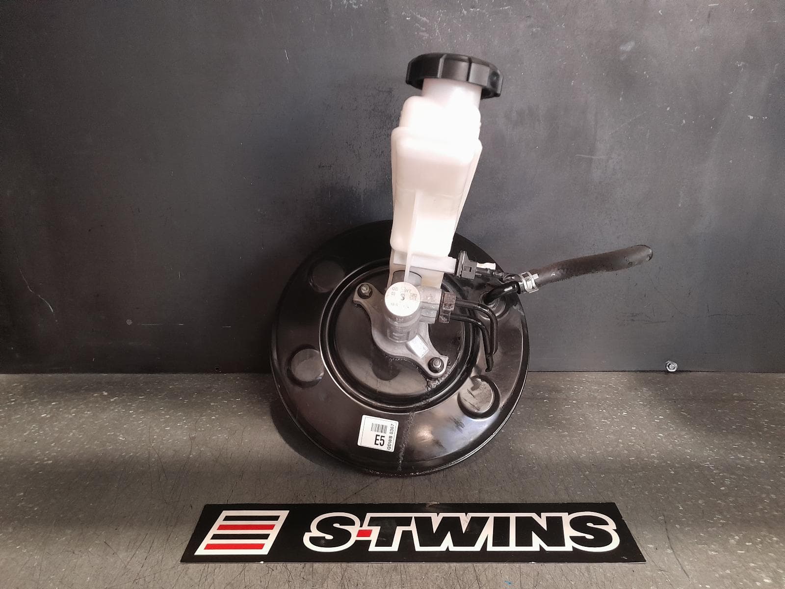 Used auto part listing image: 2021 KIA STONIC BRAKE BOOSTER YB, 08/20- 0000342055