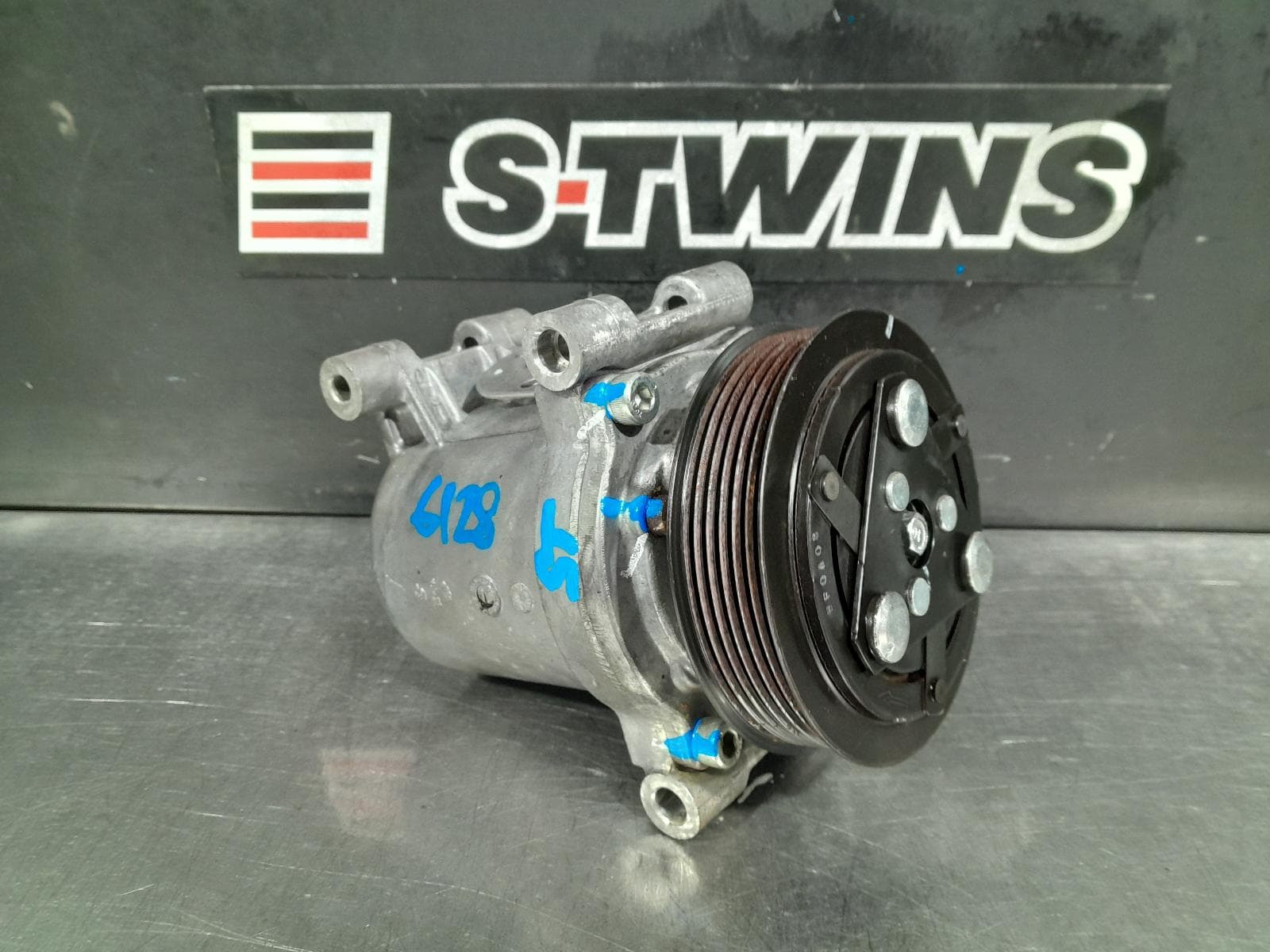 Used auto part listing image: 2021 CITROEN C3 A C COMPRESSOR PETROL, 1.2, TURBO, EB2DT/EB2DTM/EB2ADT CODE, B618, 08/17- 0000303896