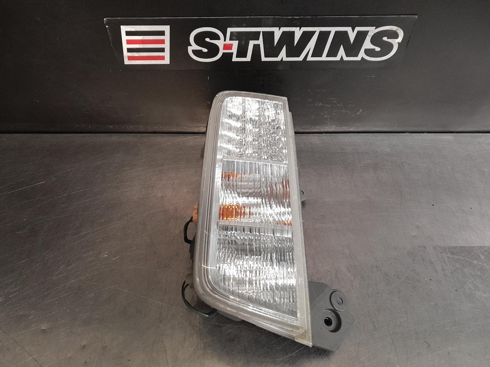Used auto part listing image: 2017 NISSAN ELGRAND LEFT TAILLIGHT E52, LOWER, 01/14- (IMPORT) 0000289595