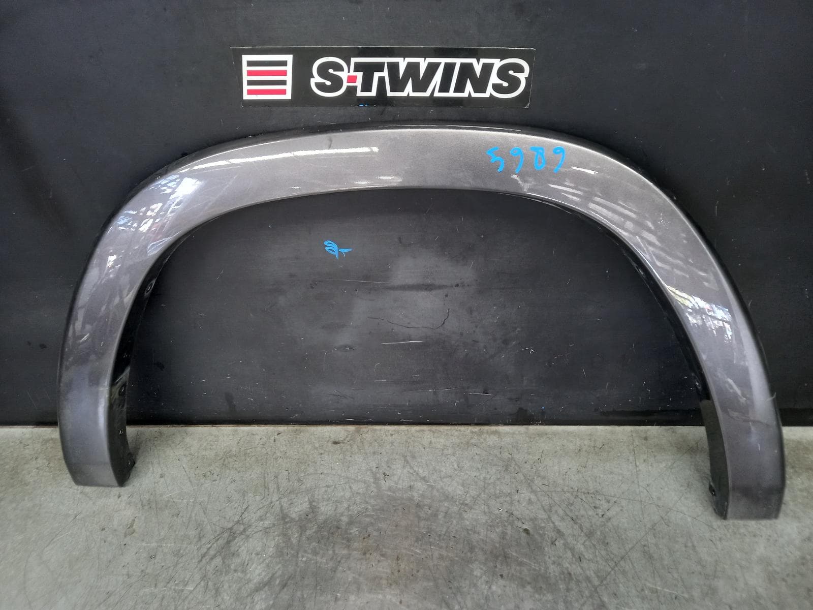Used auto part listing image: 2021 RAM 1500 WHEEL ARCH FLARE DT, 12/20- 0000362709