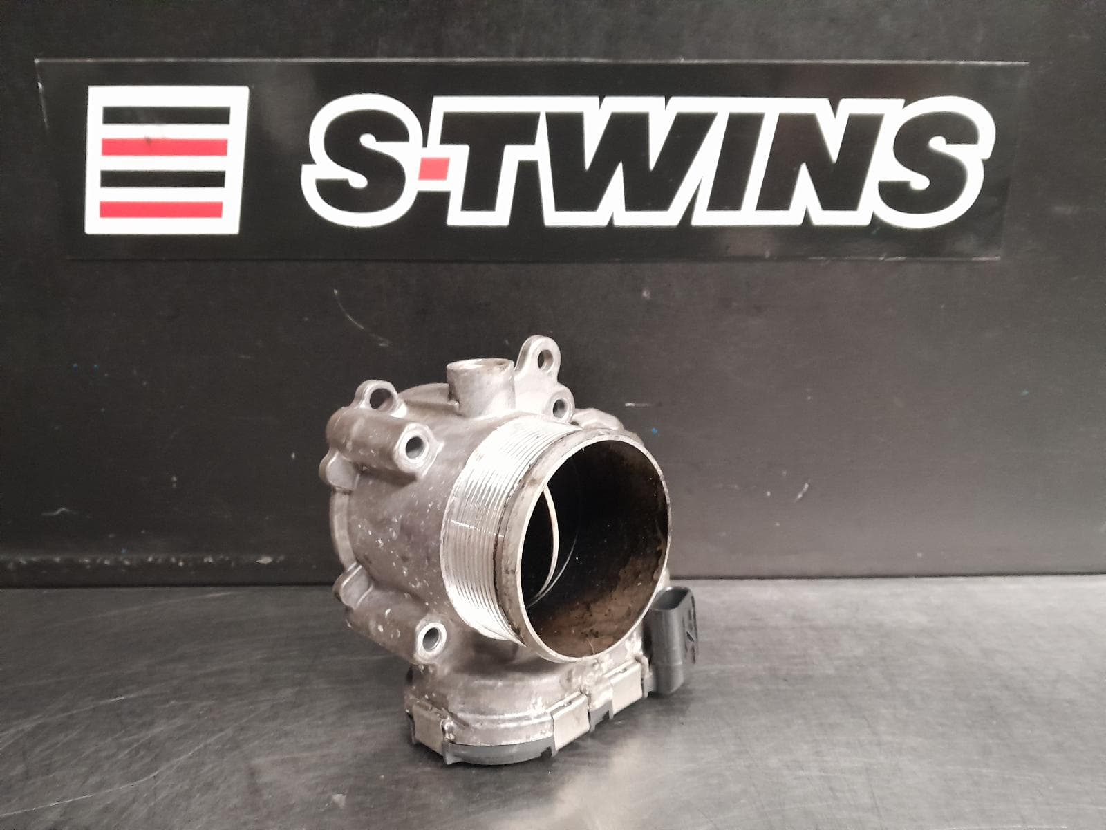 Used auto part listing image: 2019 JAGUAR E PACE THROTTLE BODY 2.0, DIESEL, X540, 11/17-09/20 0000260034