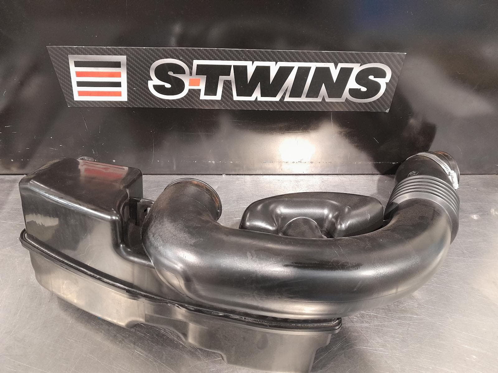 Used auto part listing image: 2012 SUBARU FORESTER AIR CLEANER DUCT HOS SH, PETROL, 2.5, FB25, NON TURBO, 01/11-12/12 0000225241