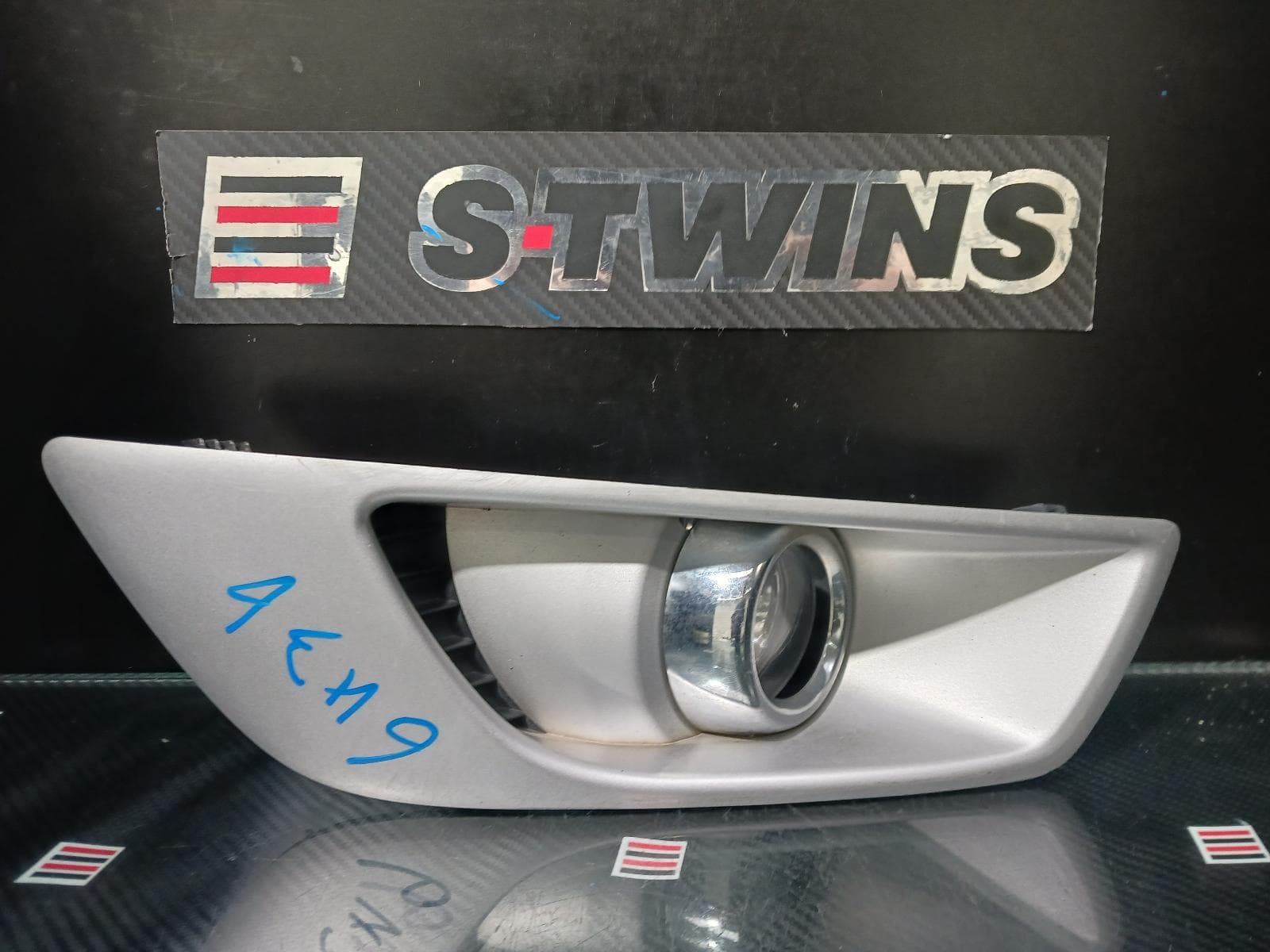 Used auto part listing image: 2009 FORD MONDEO RIGHT INDICATOR FOG SIDE BUMPER FOGLAMP, XR5/TITANIUM, MA-MB, 10/07-10/10 0000227248