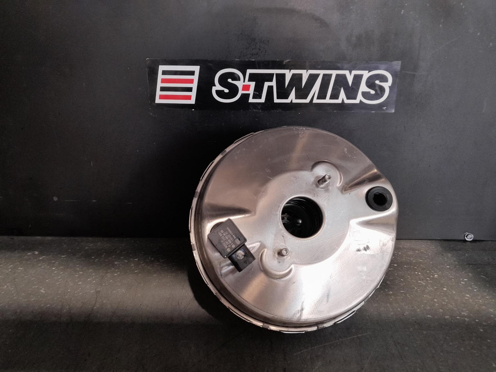 Used auto part listing image: 2013 MERCEDES S CLASS BRAKE BOOSTER W222, 11/13-11/20 0000342262