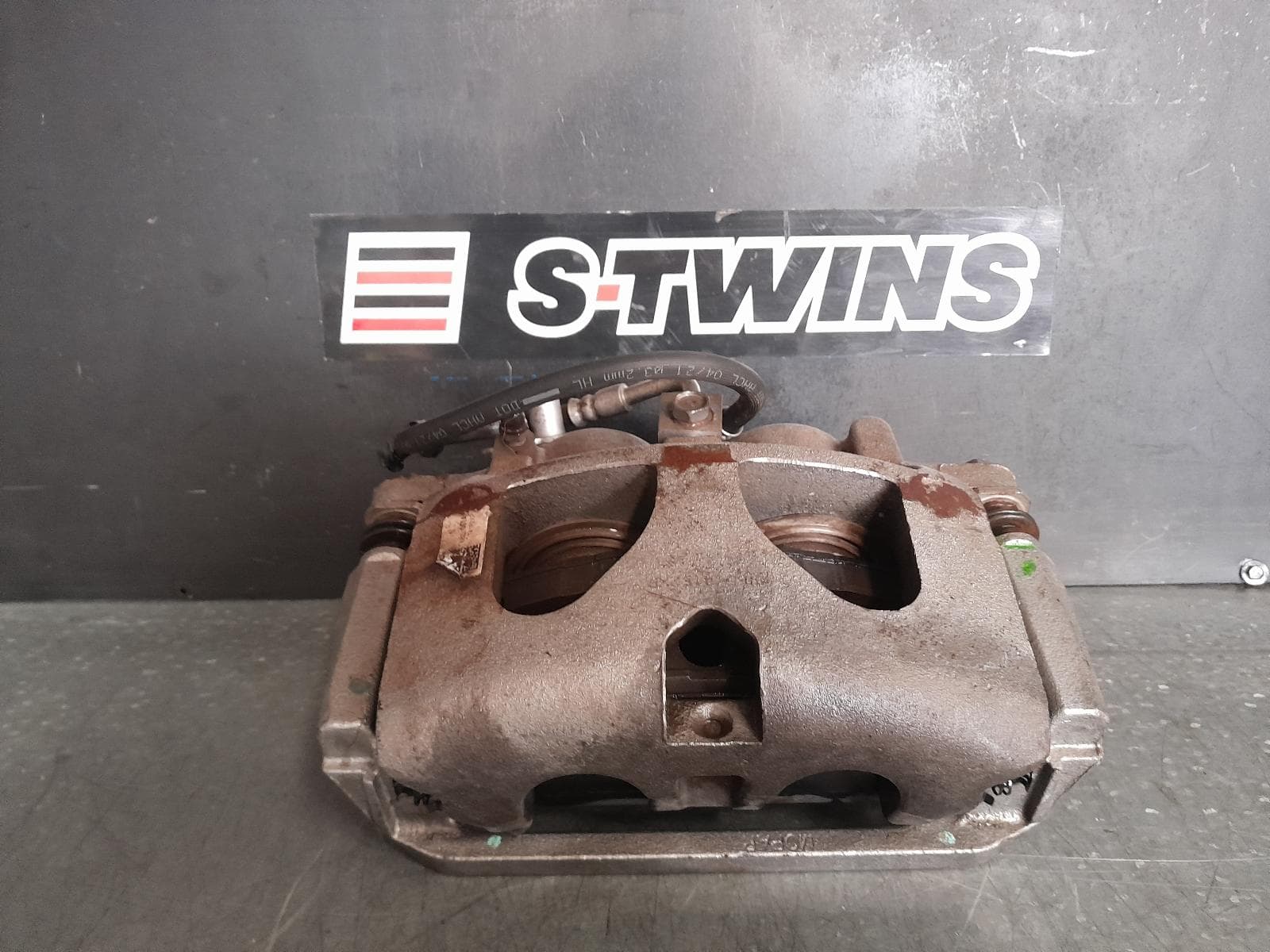 Used auto part listing image: 2022 RAM 1500 CALIPER LH FRONT, DT, 10/20- 0000340368