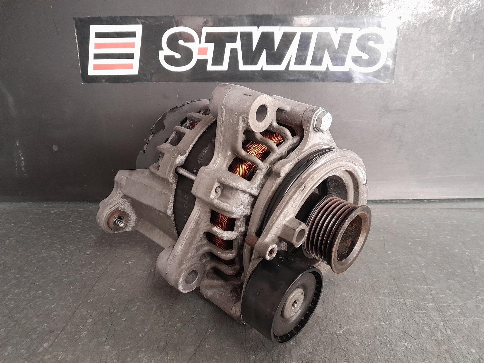 Used auto part listing image: 2016 BMW 3 SERIES ALTERNATOR PETROL, 3.0, S55 CODE, F80, 06/14-12/20 0000317265