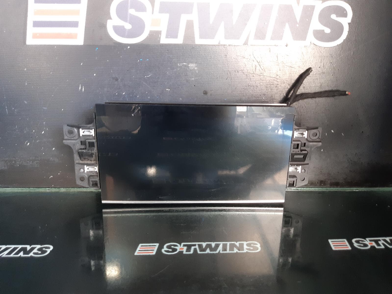 Used auto part listing image: 2020 AUDI Q7 4M, HEAD UNIT, W/ DISPLAY UNIT, 10.1IN TOUCHSCREEN, 04/20- 0000285641